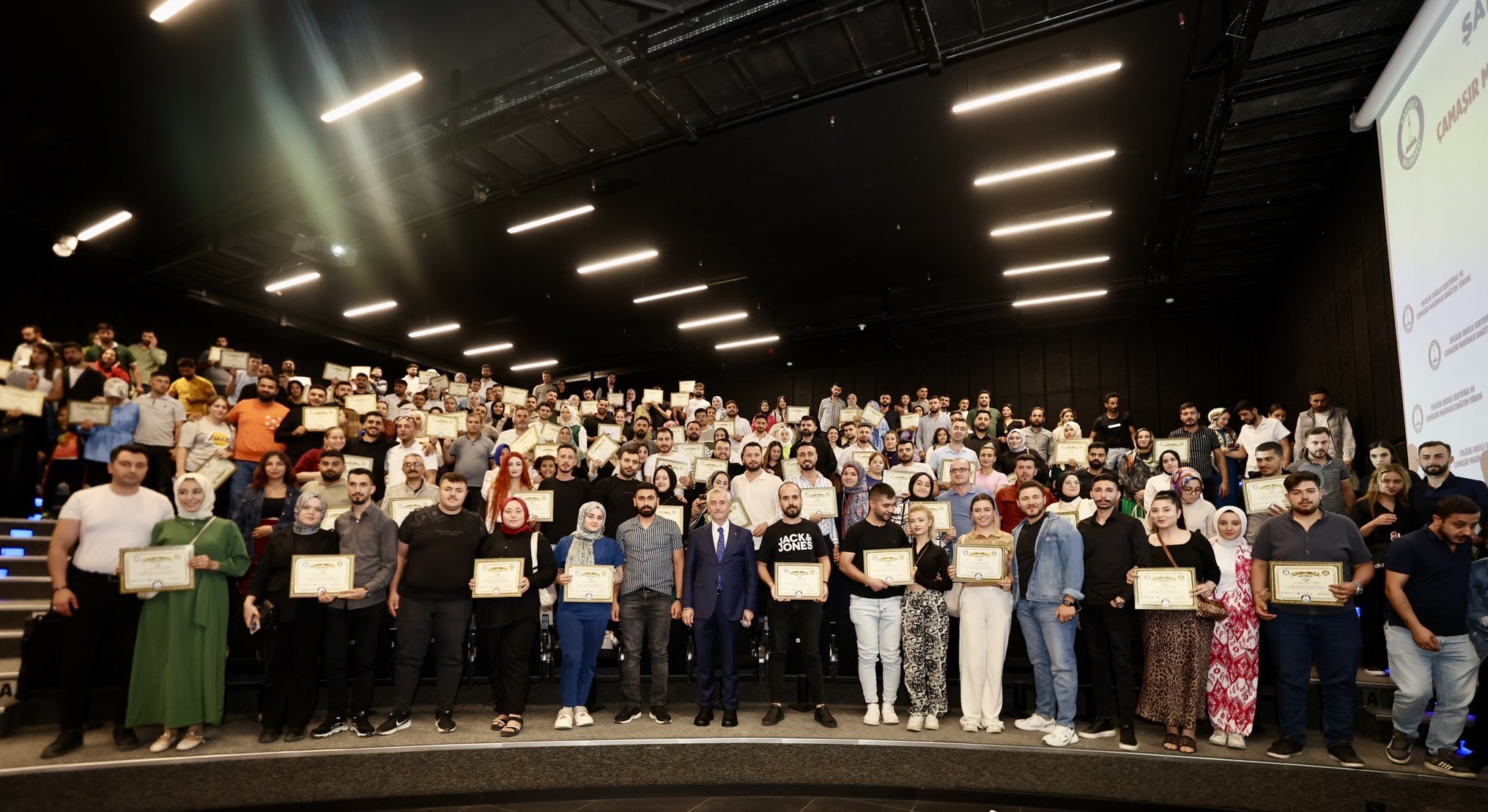 Ba�kan�m�z "Mutlu Aile Huzurlu Toplum"