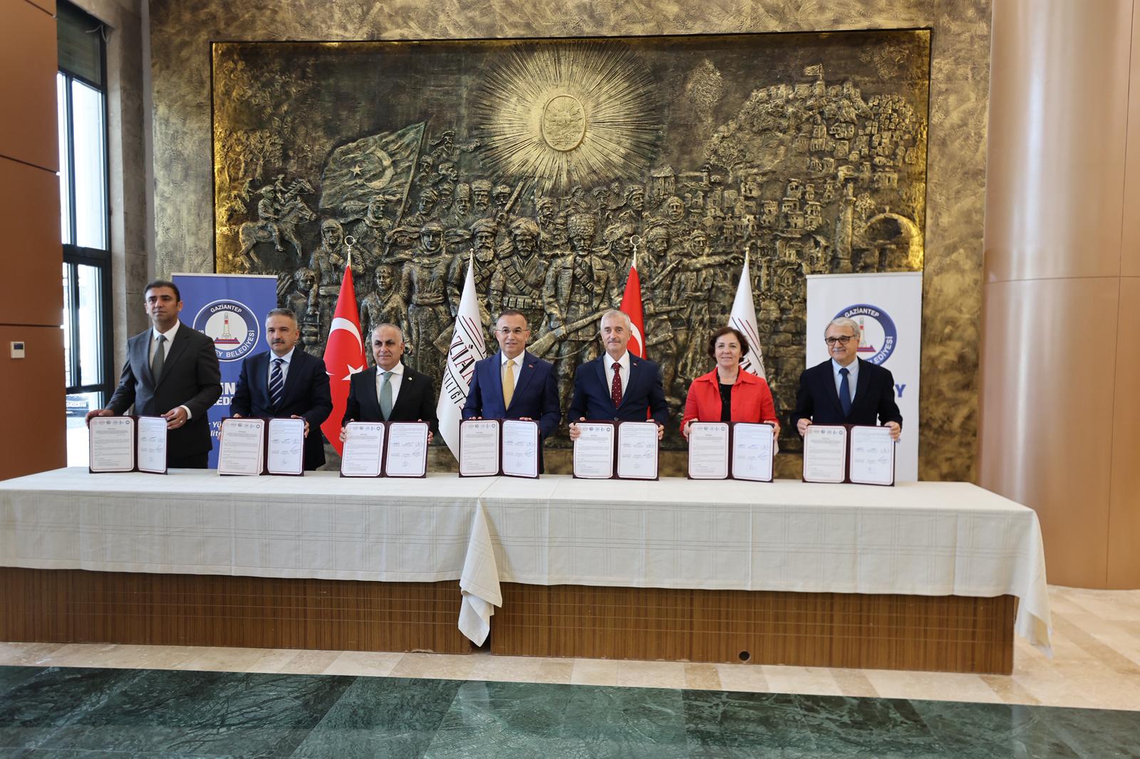 Belediyemizden 9. Kitap Fuar�