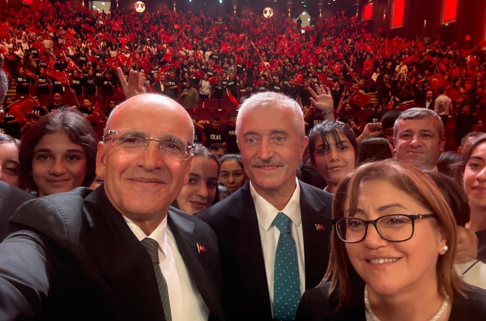 Bakan �im�ek �anakkale Bilgilendirme Toplant�s�na Kat�ld�