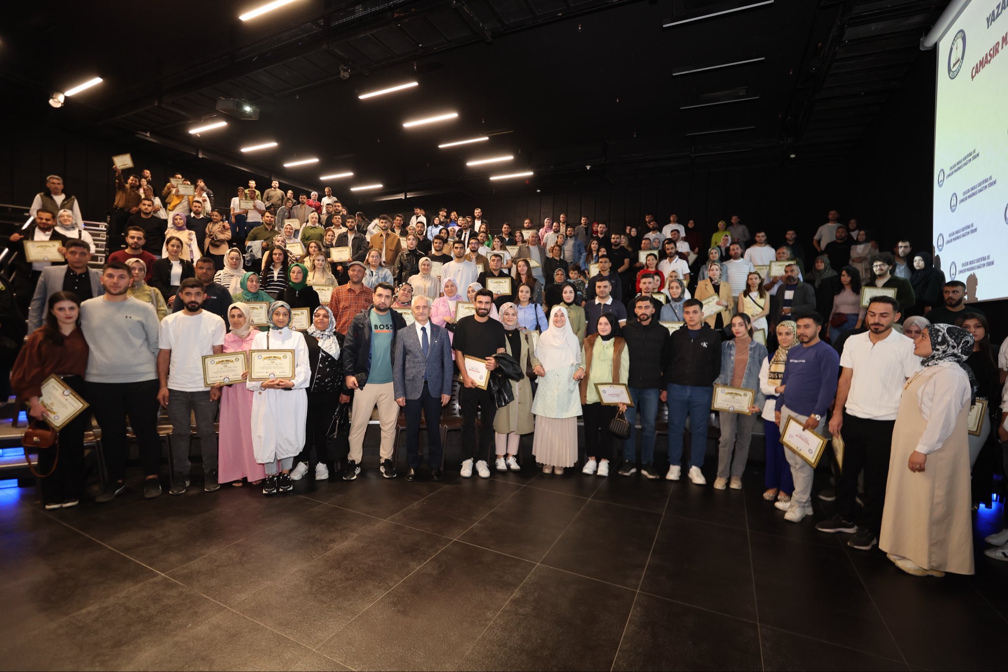 Ba�kan�m�zdan Yeni Evlenecek �iftlere M�jde