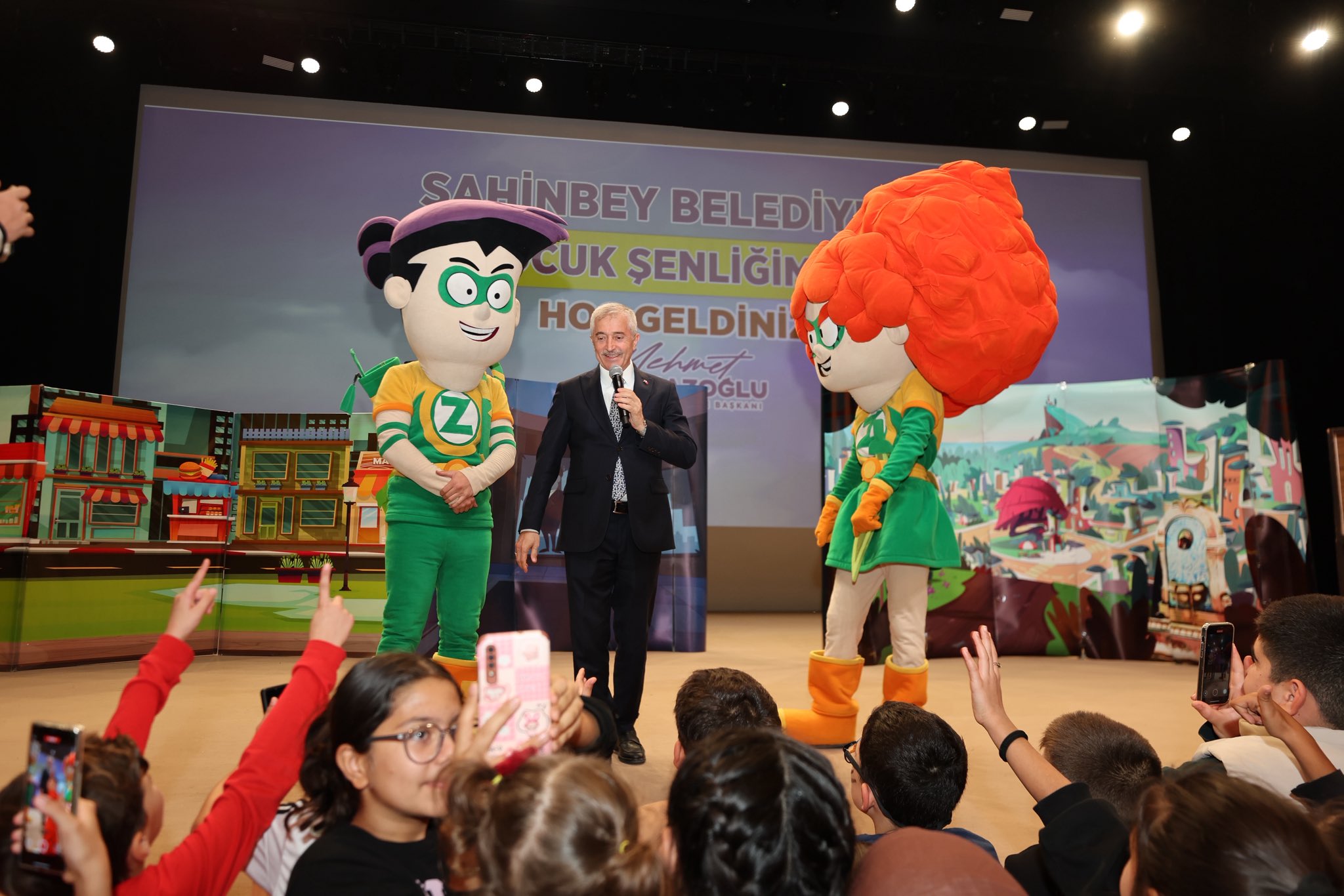 �ocuklar �ahinbey�de E�lendi 