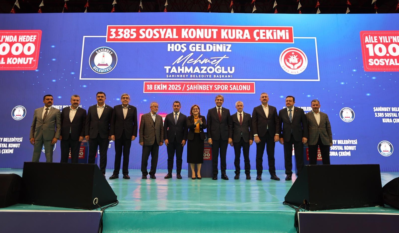 Belediyemiz, 3.385 Sosyal Konutun Kuras�n� B�y�k Bir Heyecanla Ger�ekle�tirdi