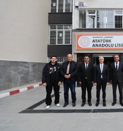 Ba�kan�m�z ��retmenleri Unutmad�