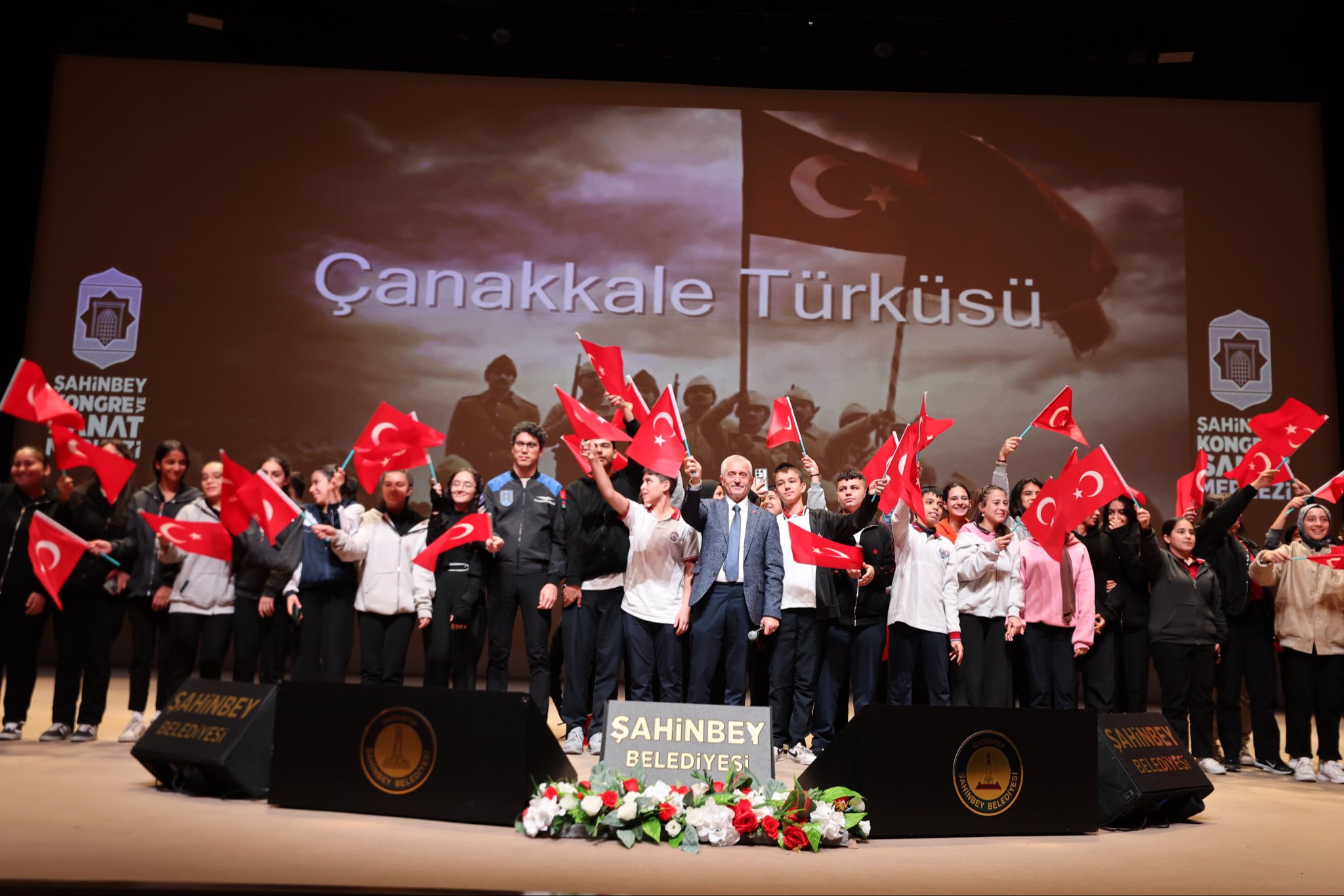 Astronot Tuva Cihangir Atasever �ahinbeyli ��rencilerle Bulu�tu