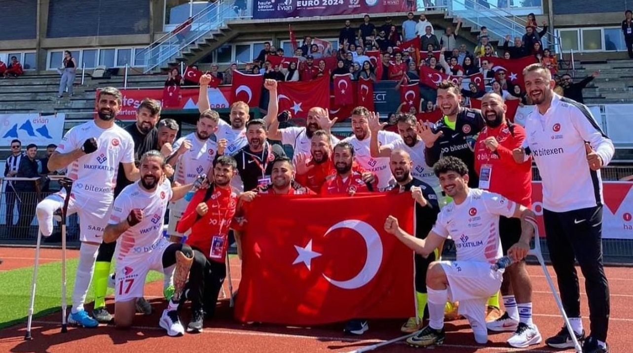 Belediyemiz Ampute Oyuncular� Milli Tak�m Formas�yla Avrupa�ya Damga Vurdu