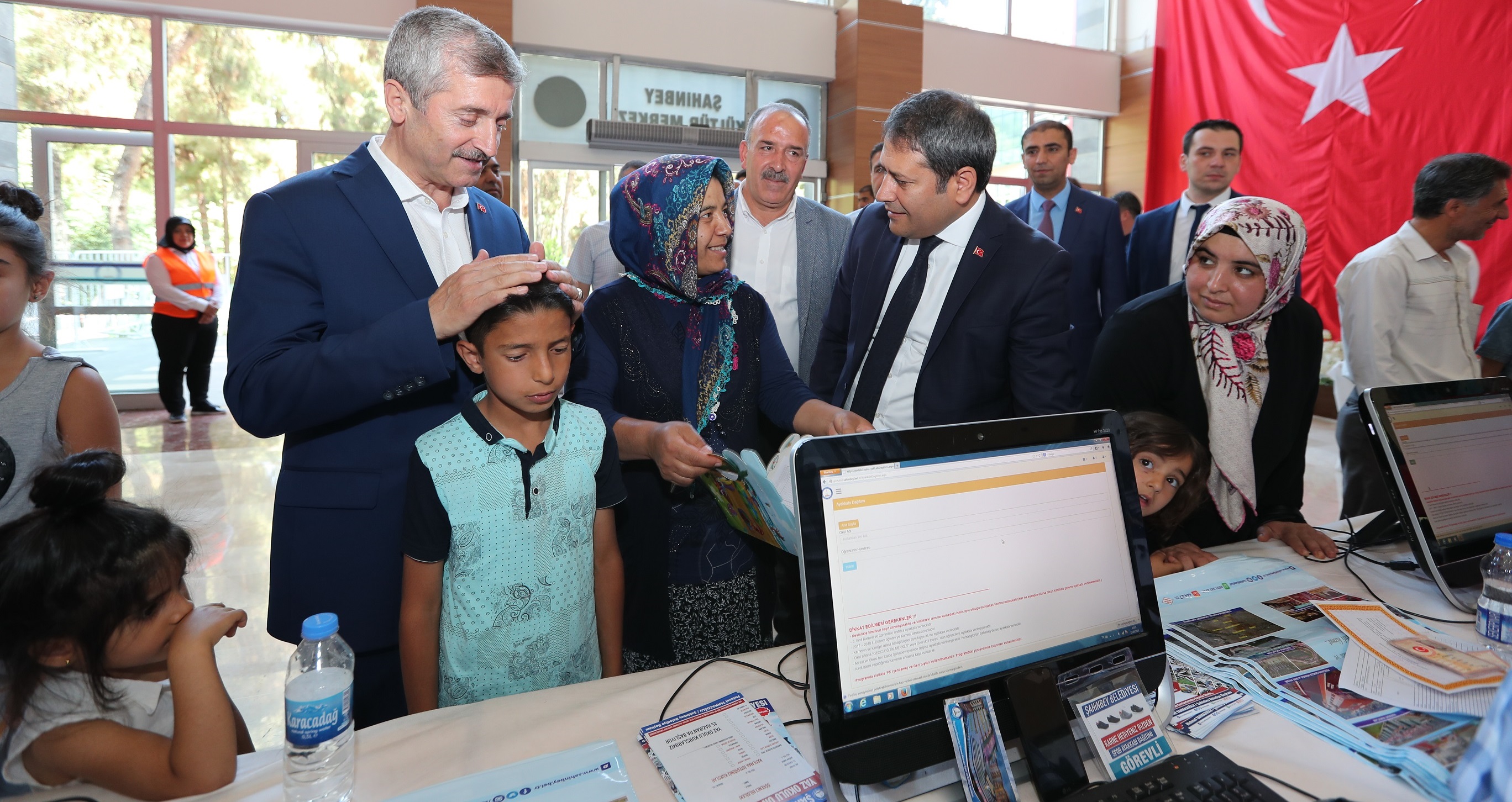 Karne Hediyesi 130.000 Spor Ayakkab�