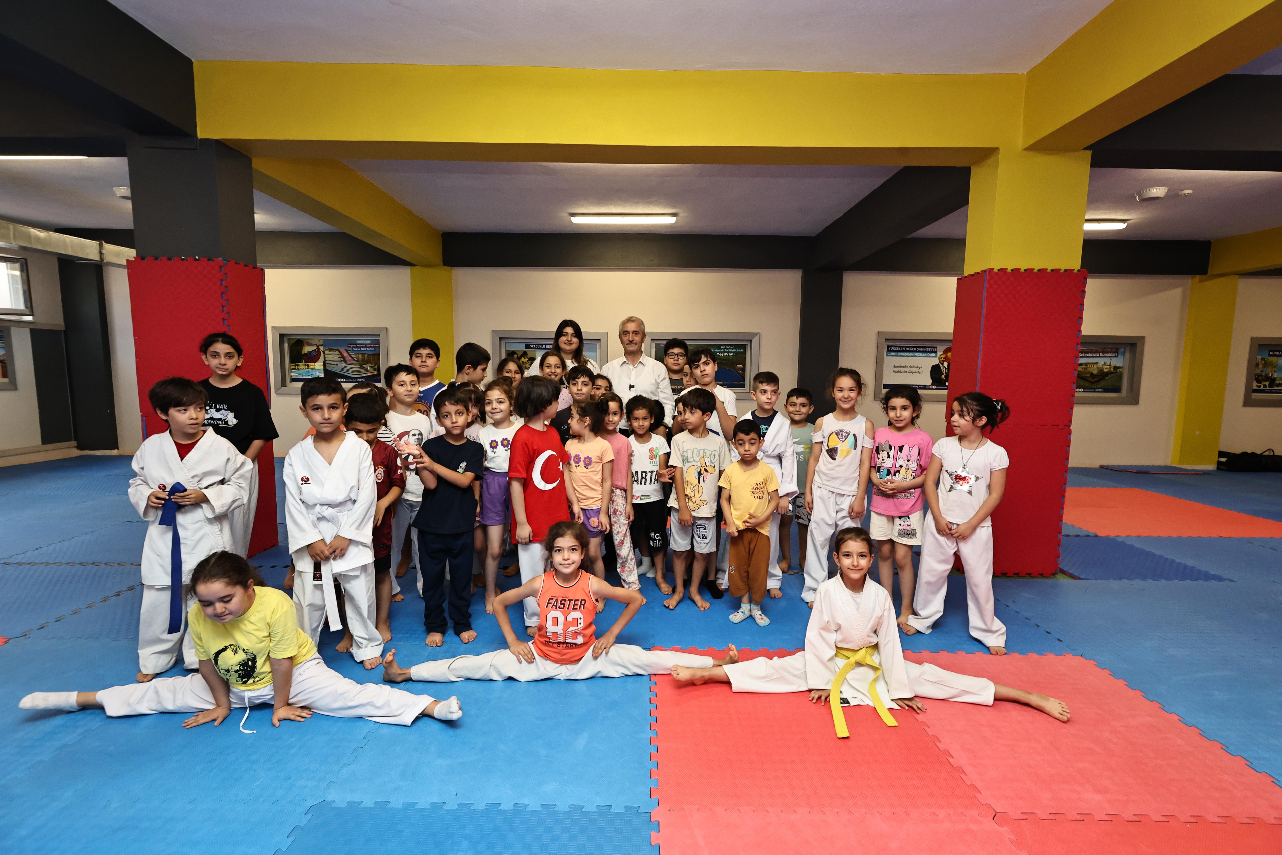 Ba�kan�m�z "Gen�lerimiz En Az Bir Bran�ta Spor Yapmal�"